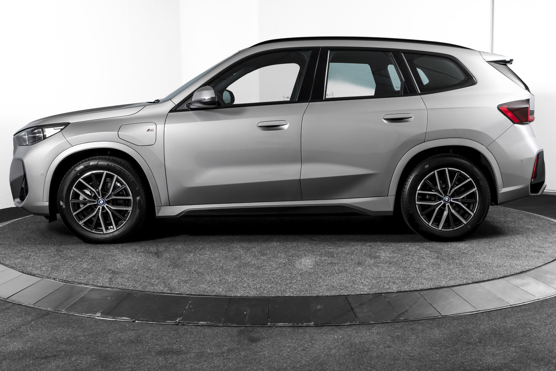 BMW - X1
