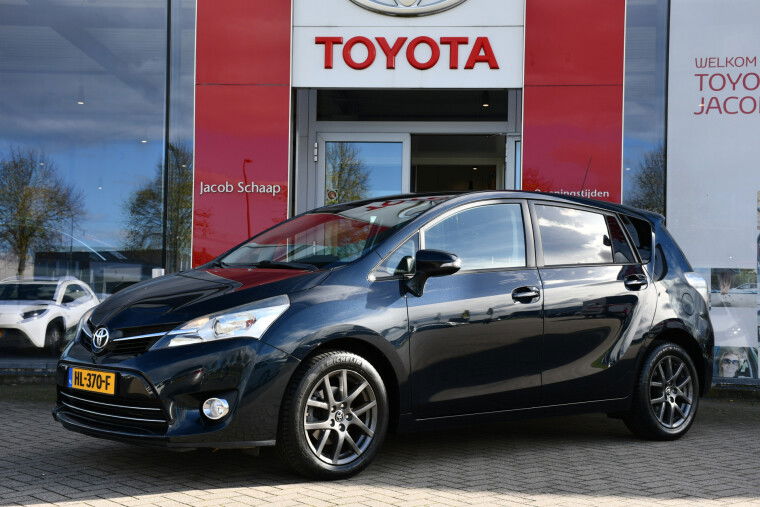 Foto van Toyota Verso 1.8 VVT-i Business Automaat 147pk