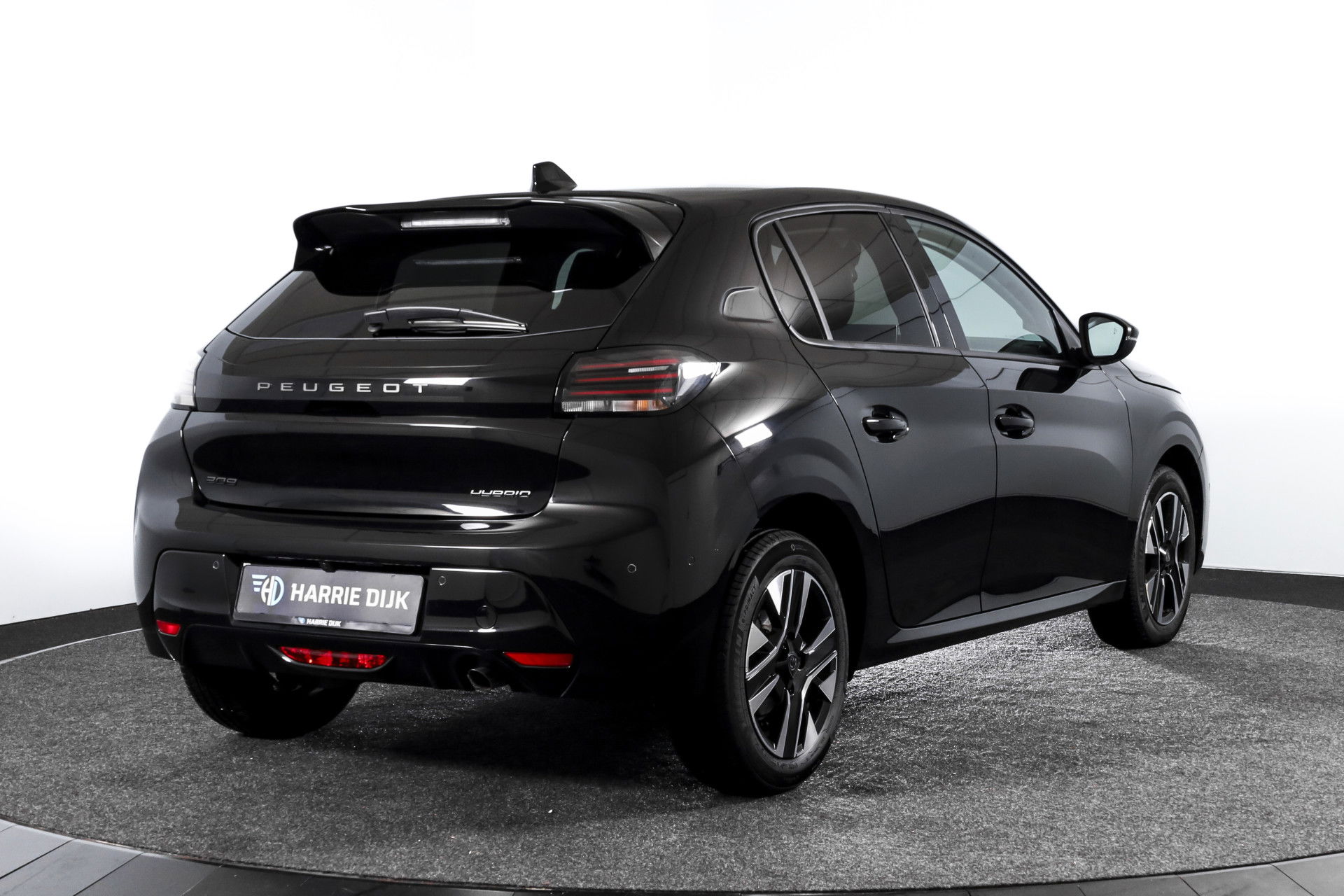 Peugeot - 208