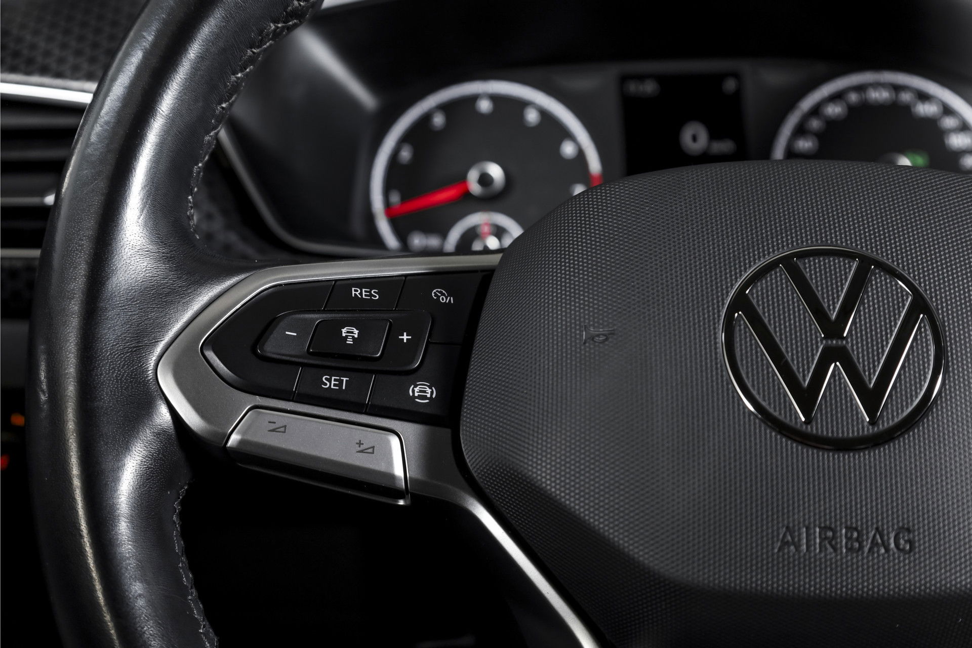 Volkswagen - T-Cross