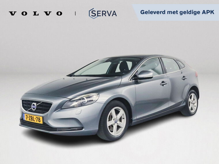 Foto van Volvo V40 D4 Momentum Business | Stoelverwarming | Trekhaak