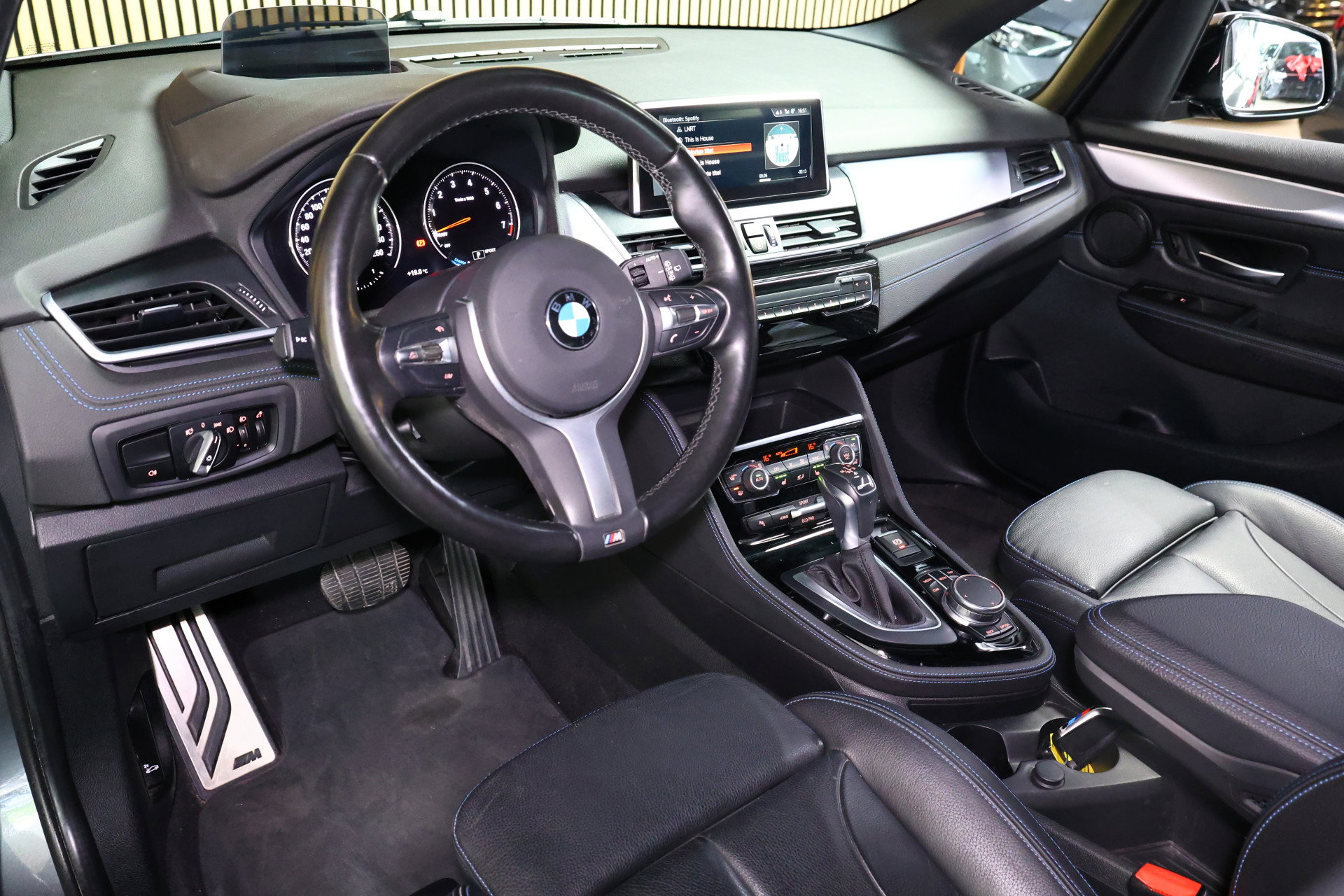 BMW Active Tourer 225xe PLUGIN HYBR M SPORT High Executive GROTE NAVI HEADUP PDC "18 - foto 26