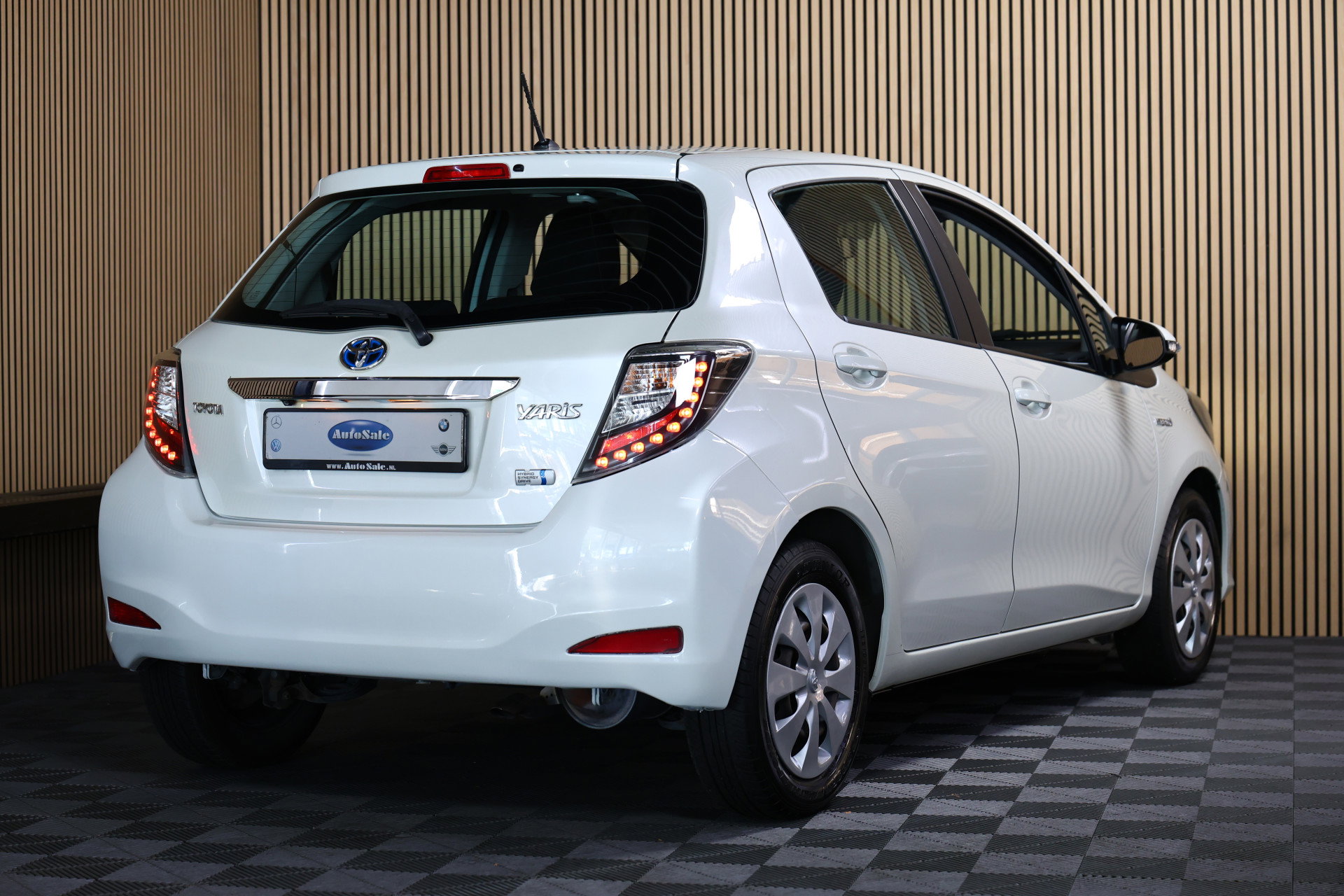 Toyota 1.5 Full Hybrid Comfort CLIMA RADIO AUTOMAAT "14 - foto 3