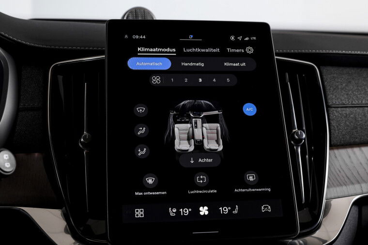 Volvo - XC90
