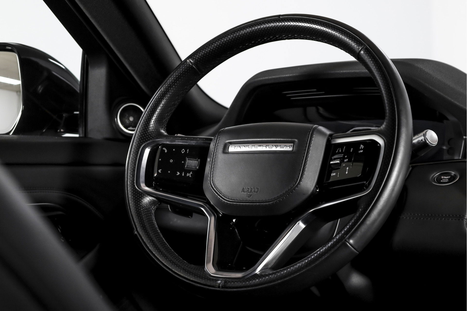 Land Rover - Range Rover Evoque