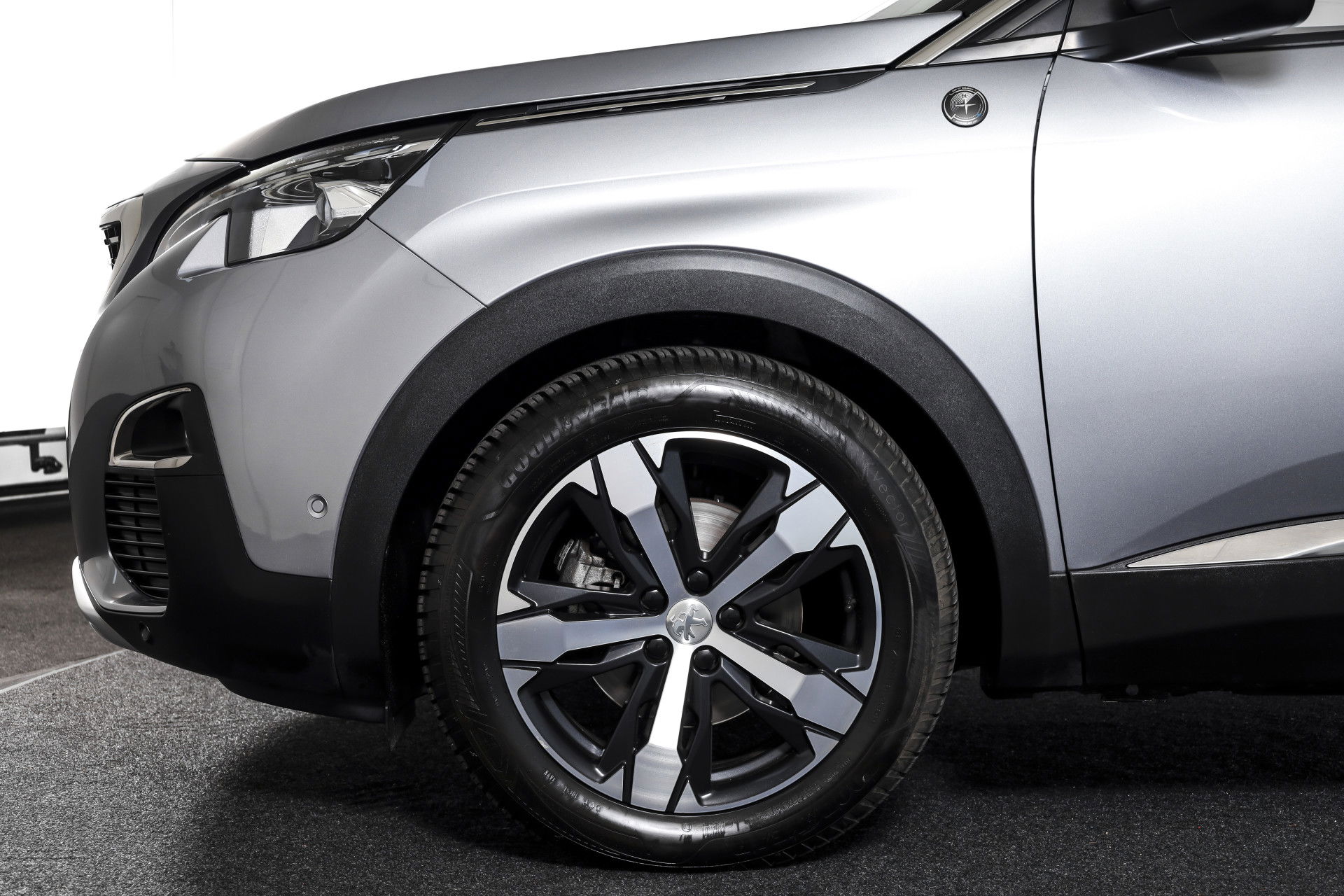 Peugeot - 3008