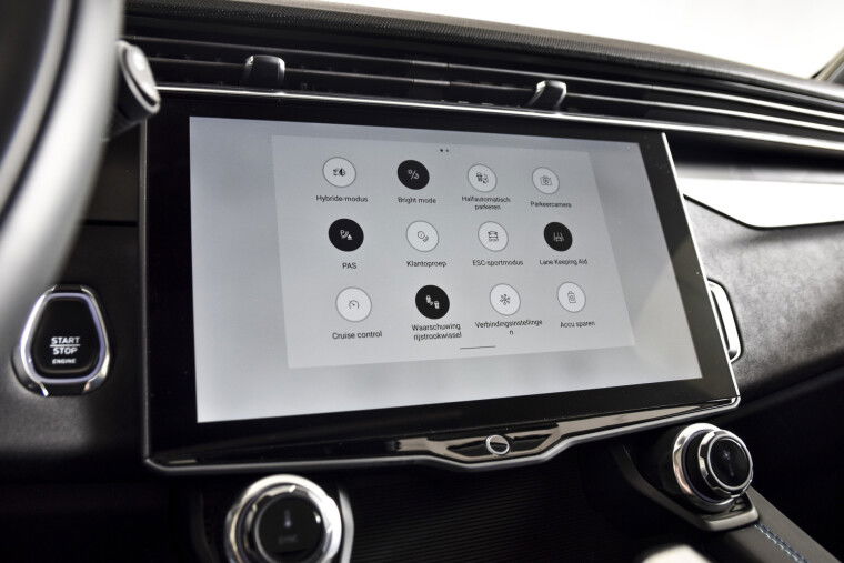 Lynk & Co - 01