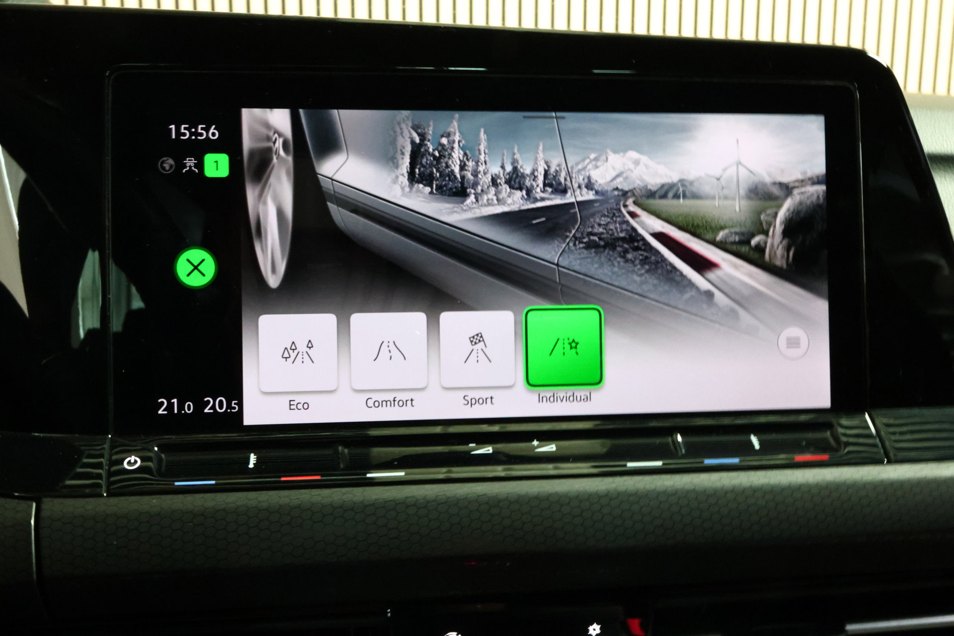 Volkswagen 2.0 TSI GTI AVM 19000 km FULL OPTIONS VIRTUAL !! 2023 - foto 24