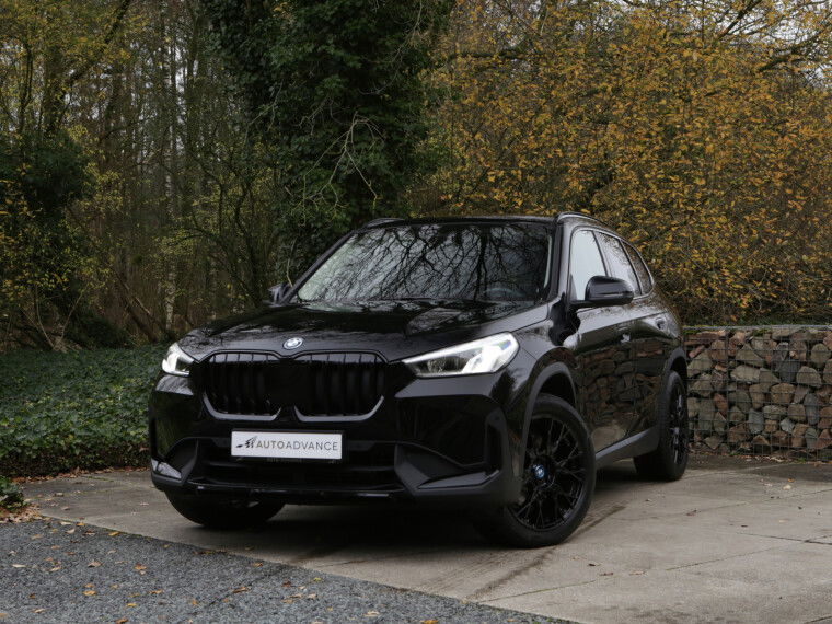 Foto van BMW X1 xDrive25e Black Design Pack