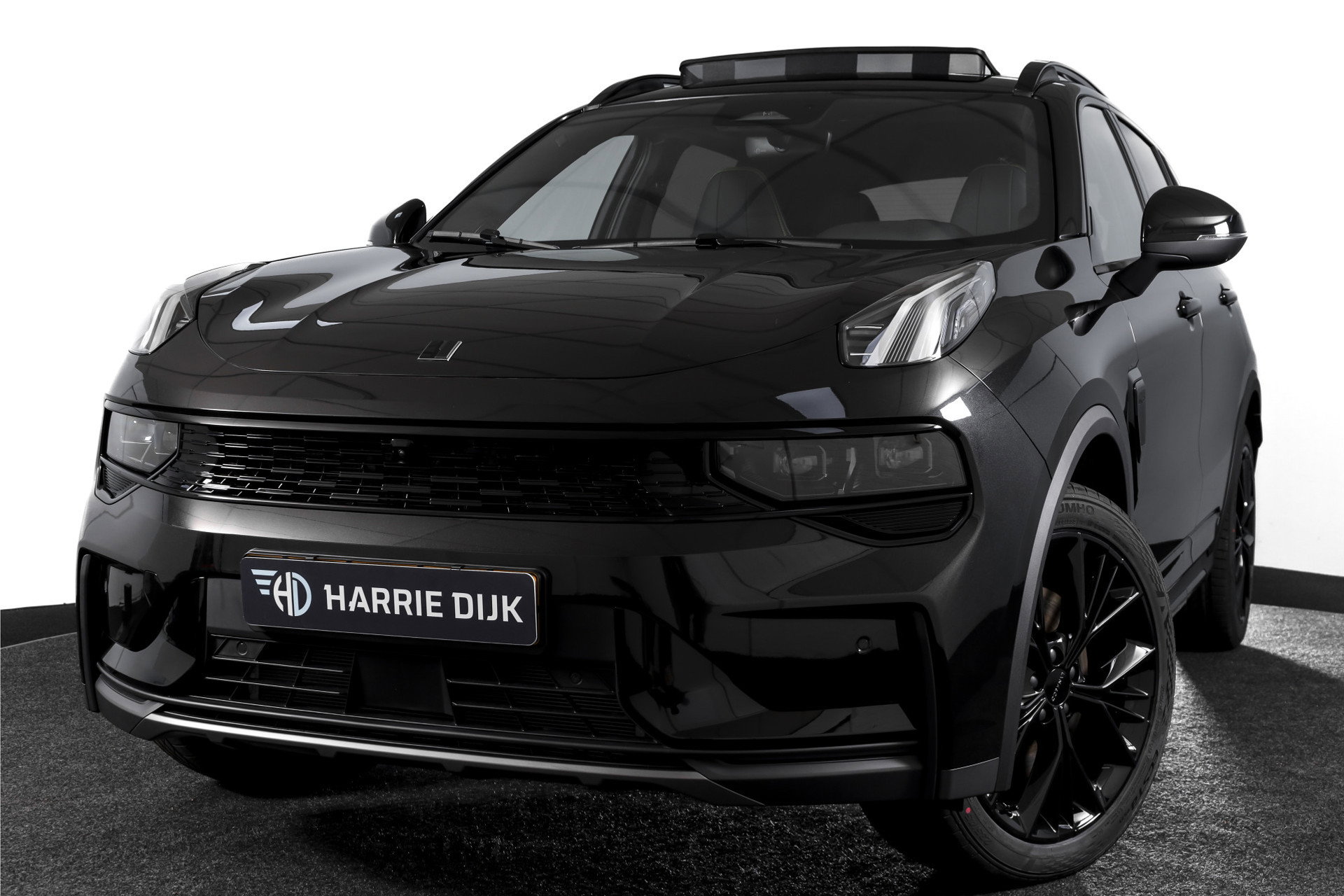 Lynk & Co - 01
