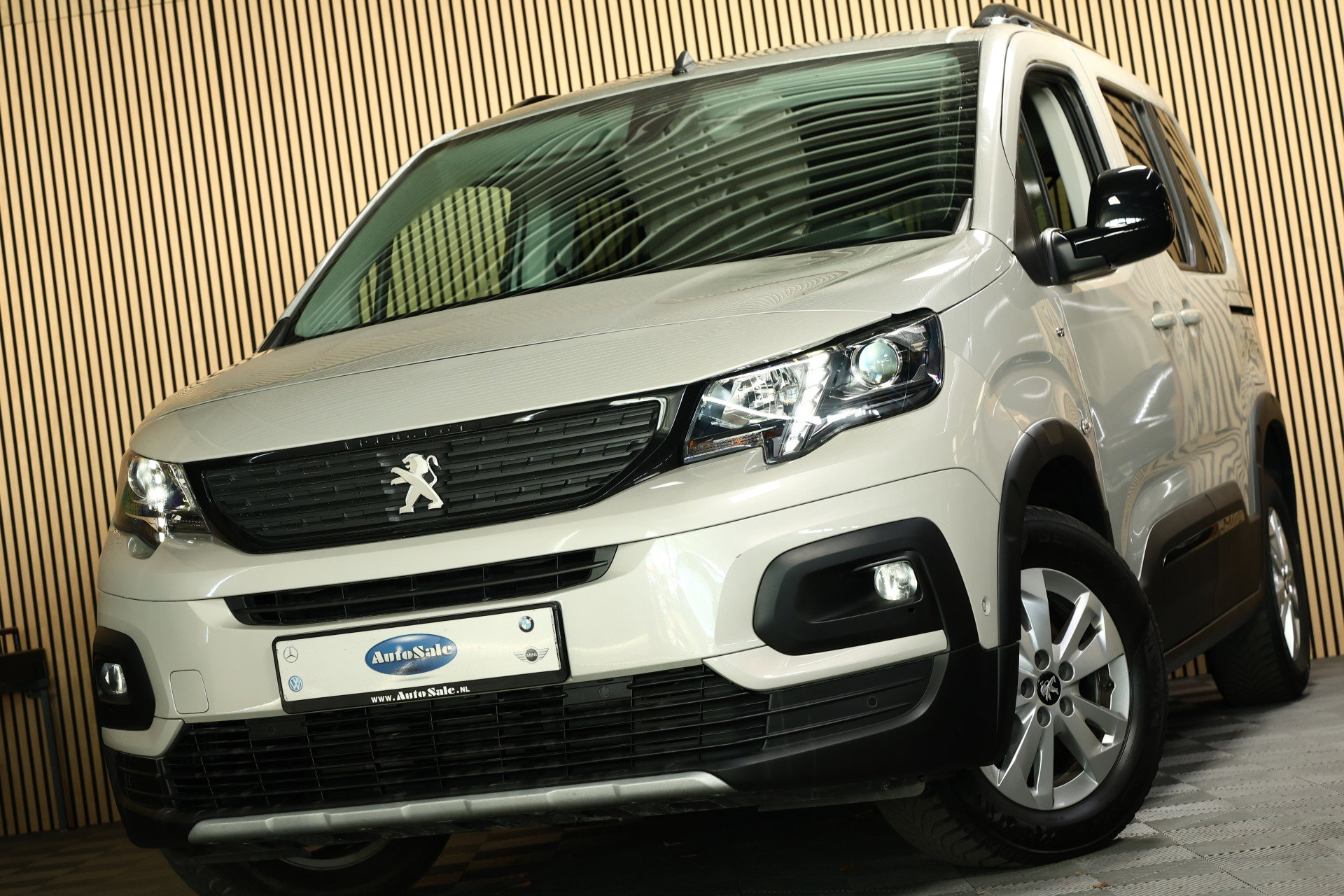 Peugeot 1.2 Puretech GT-Line AUT CARPLAY CAM NAV PANO DAB STOELVW '21 - foto 9