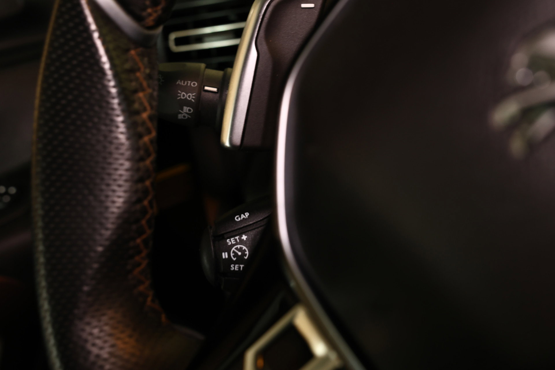 Peugeot 1.2 Puretech GT-Line AUT CARPLAY CAM NAV PANO DAB STOELVW '21 - foto 16