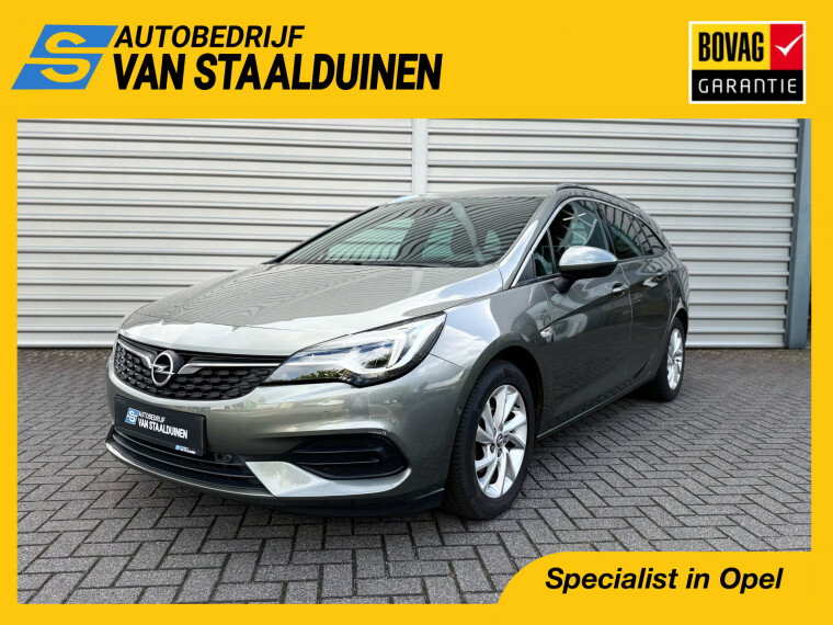 Foto van Opel Astra Sports Tourer 1.2 110pk Elegance