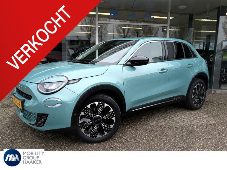 Foto van Fiat 600 1.2 Hybrid La Prima