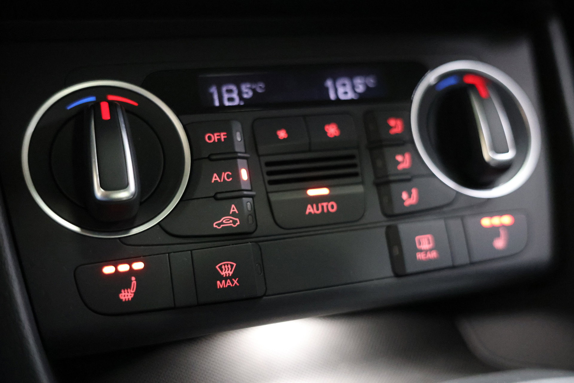 Audi 1.4 TFSI Pro Line S-Tronic 57000km ! XENON NAV CAMERA BLUET STOELVW '15 - foto 17