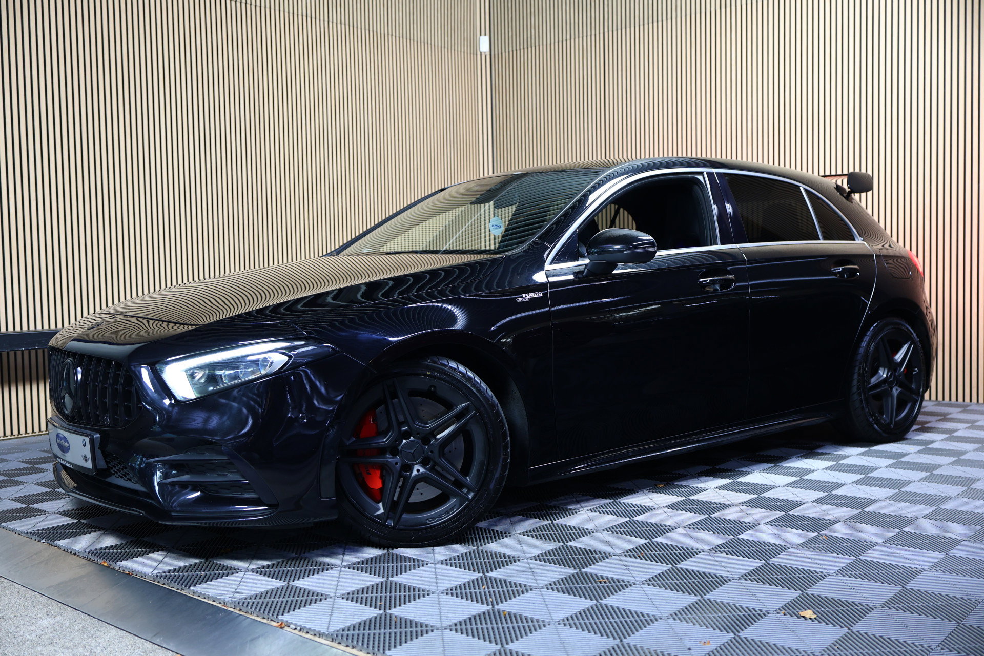 Mercedes-Benz AMG 35 4MATIC PANO NAVI CAMERA VIRTUAL CRUISE CLIMA SFEER STOELVW BT '19 - foto 12