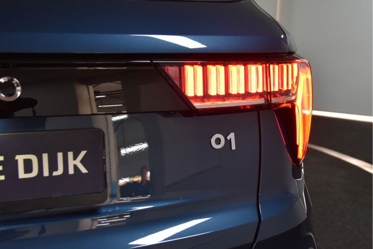 Lynk & Co - 01