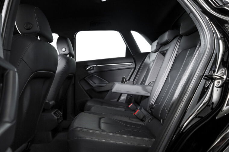 Audi - Q3