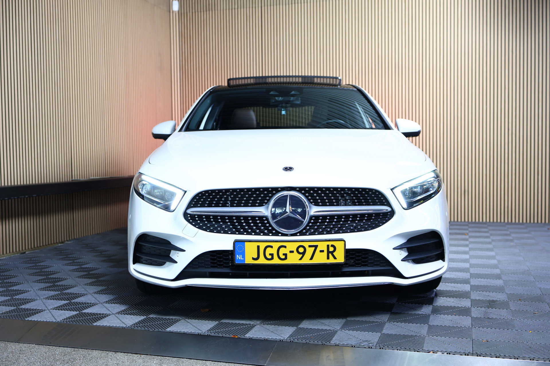Mercedes-Benz 250e AMG AMBIENTE PANODAK NAVI AUTOM CRUISE PDC CAM SFEER '20 - foto 13