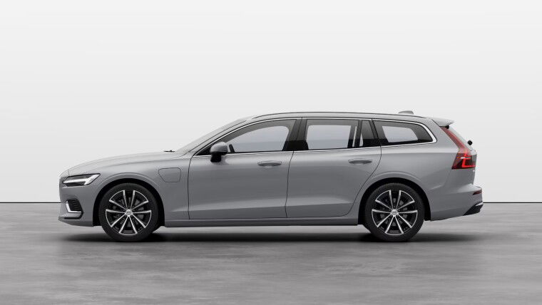 Foto van Volvo V60 T6 Recharge AWD Essential Edition