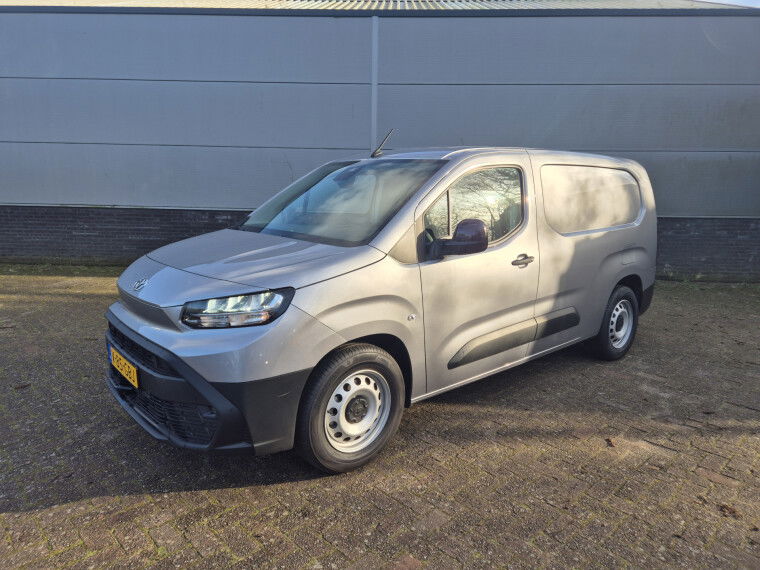 Foto van Toyota PROACE CITY Electric Navigator Long 50 kWh