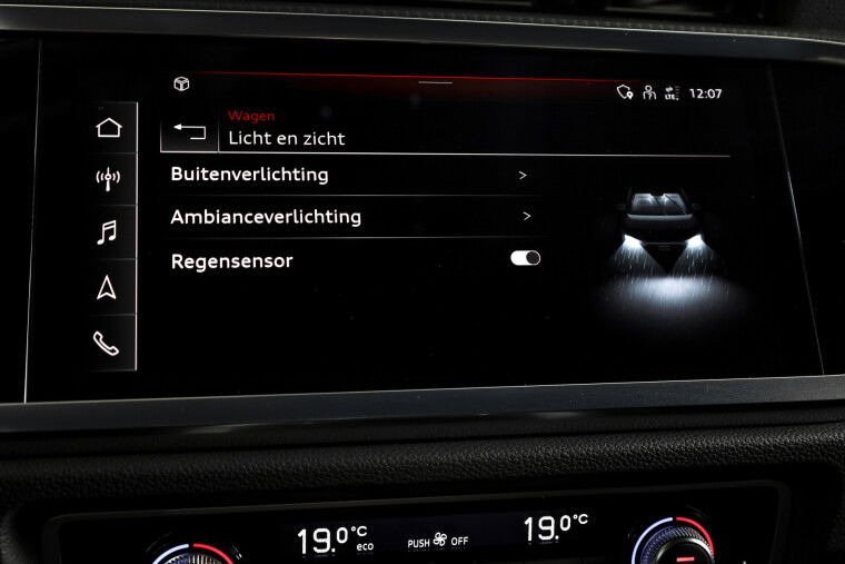 Audi - Q3