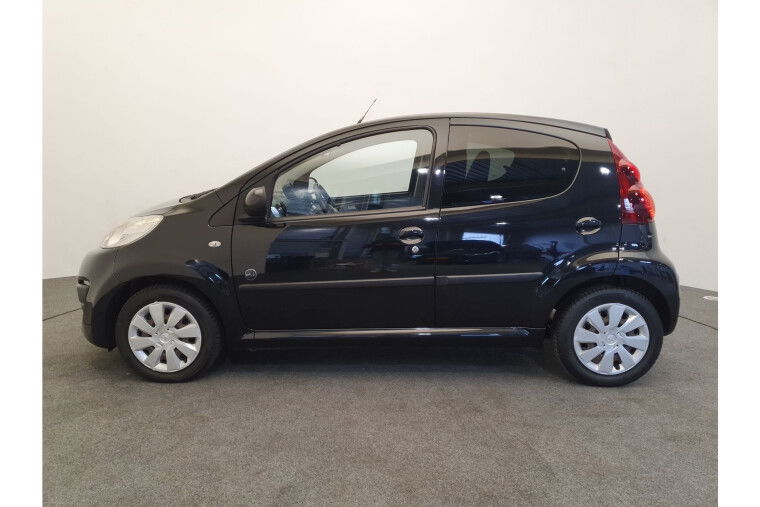 Peugeot 107 1.0 68pk Envy Airco, Bluetooth