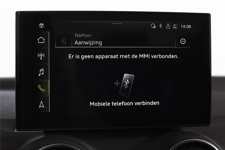 Audi - Q2