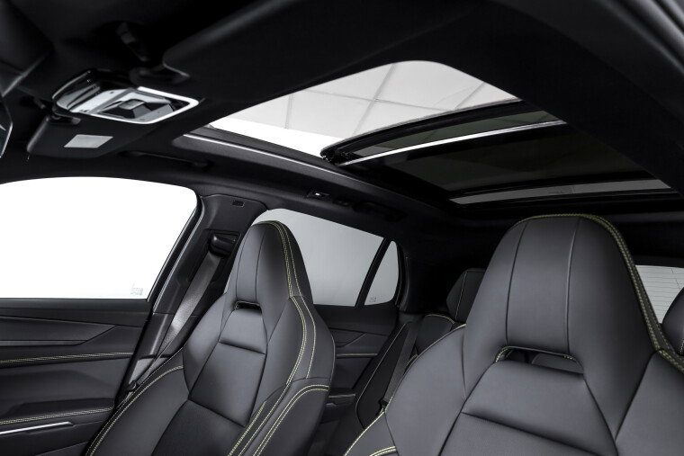 Lynk & Co - 01