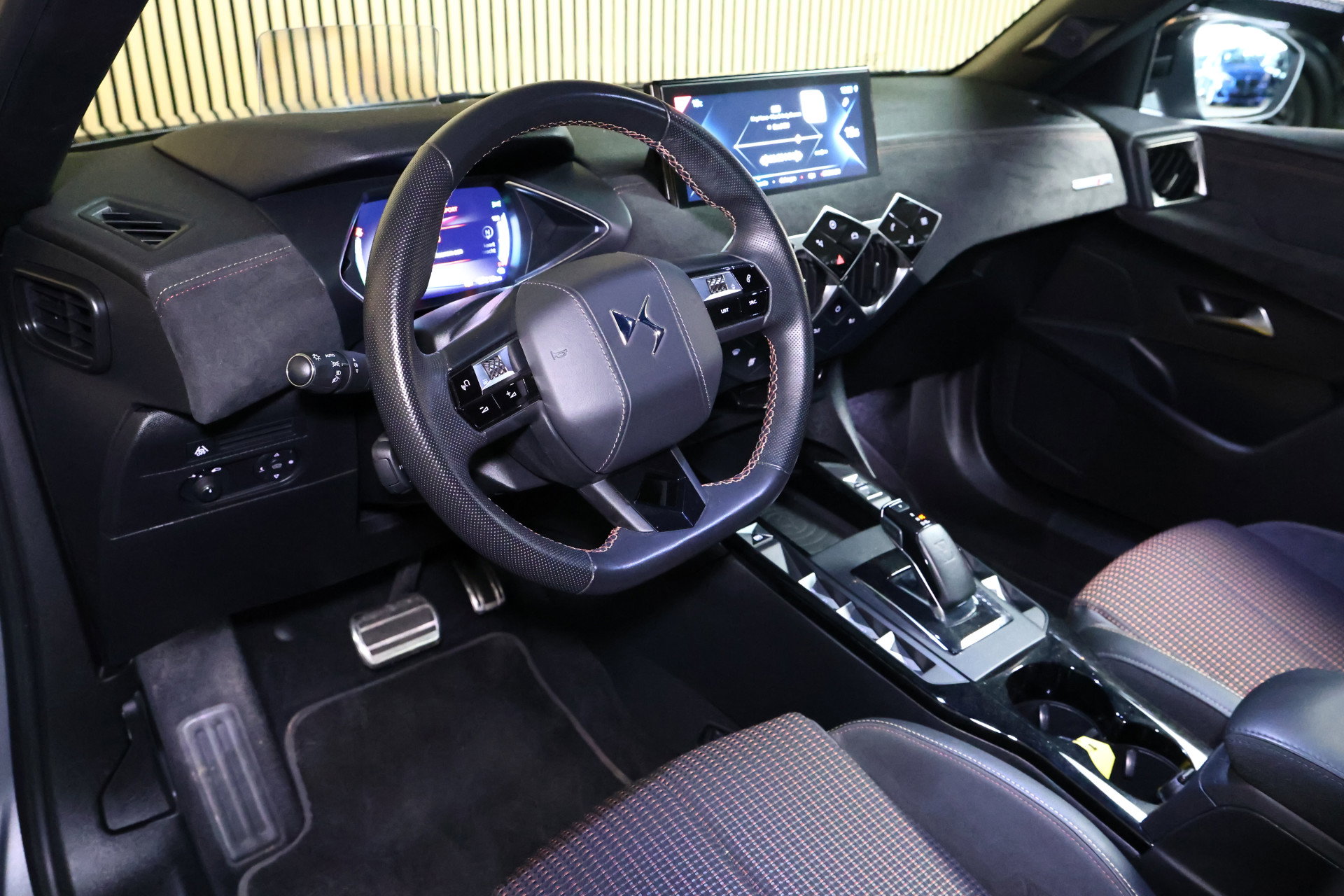 DS Crossback E-Tense PERFORMANCE AVM VIRTUAL NAVI HEADUP CLIMA STOELVW PARKASS. "20 - foto 17