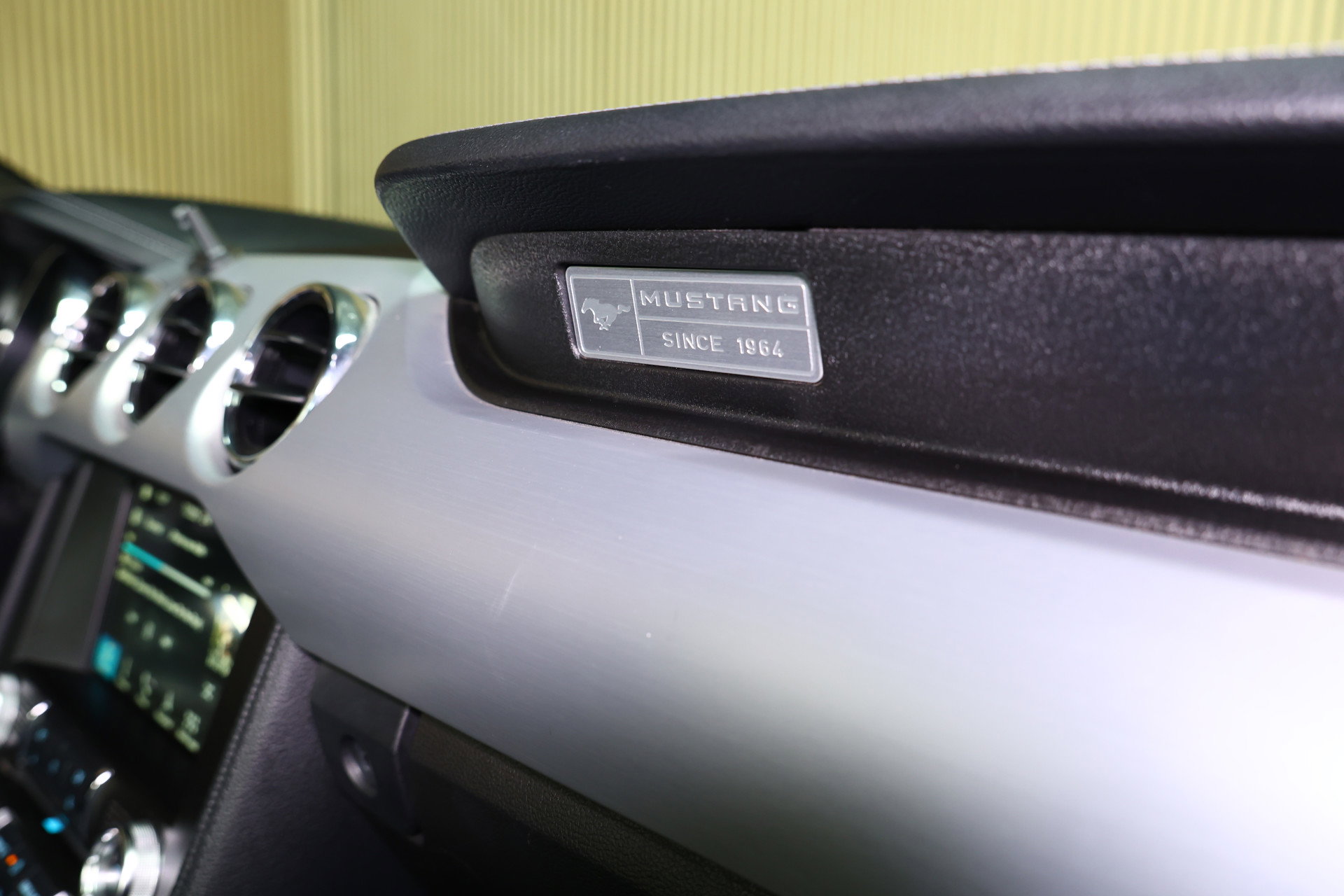 Ford Convertible 2.3 EcoBoost AVM NAVI CLIMA CAMERA KEYLSS PDC CRUISE LEDER SUBWH "19 - foto 36