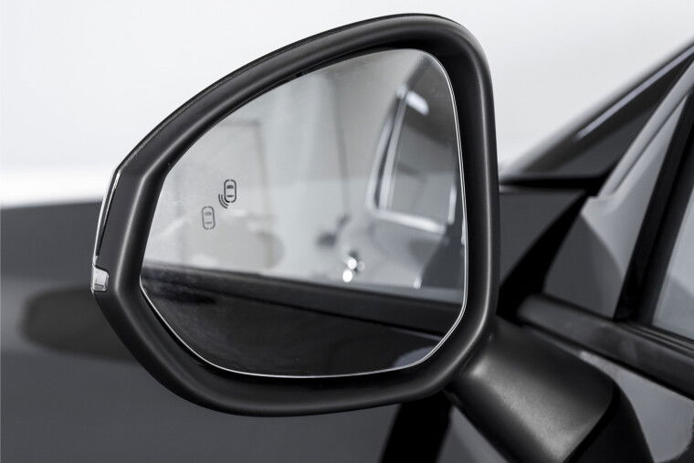 Lynk & Co - 01
