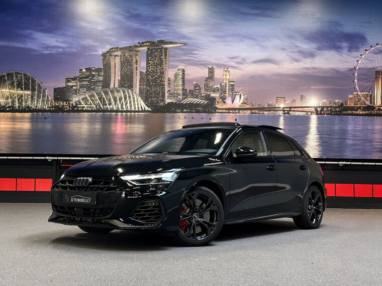 Foto van Audi S3 Sportback 2.0 TFSI S3 quattro Akrapovic