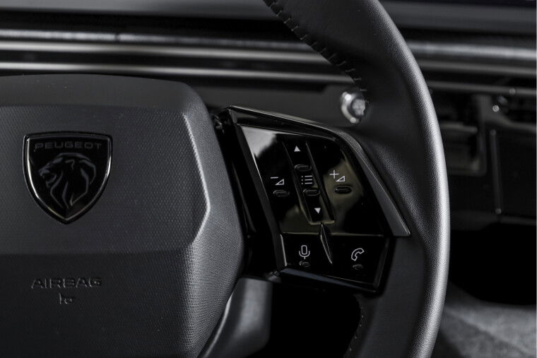 Peugeot - 5008