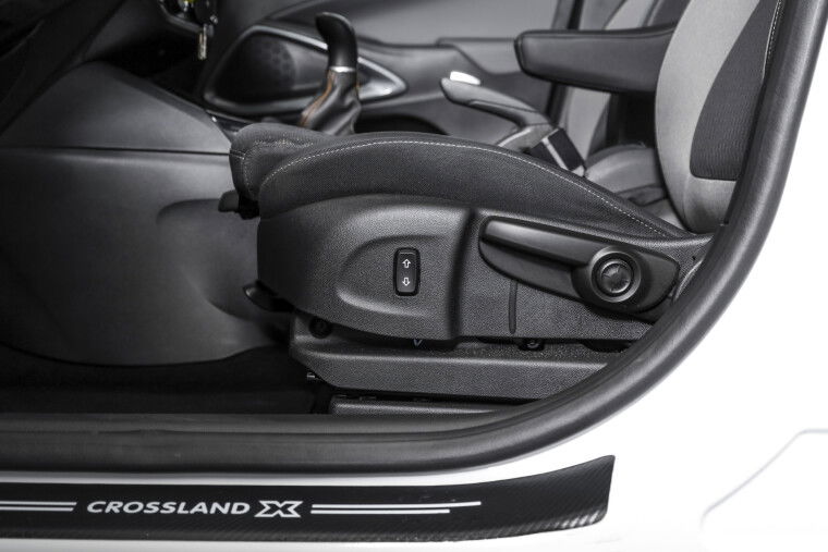 Opel - Crossland X