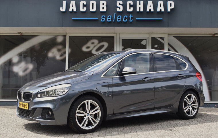 Foto van BMW 2 Serie Active Tourer 225xe iPerformance Centennial High Executive M pakket / Hybride / Automaat / Leder / Parkeerhulp / Panorama / Keyless