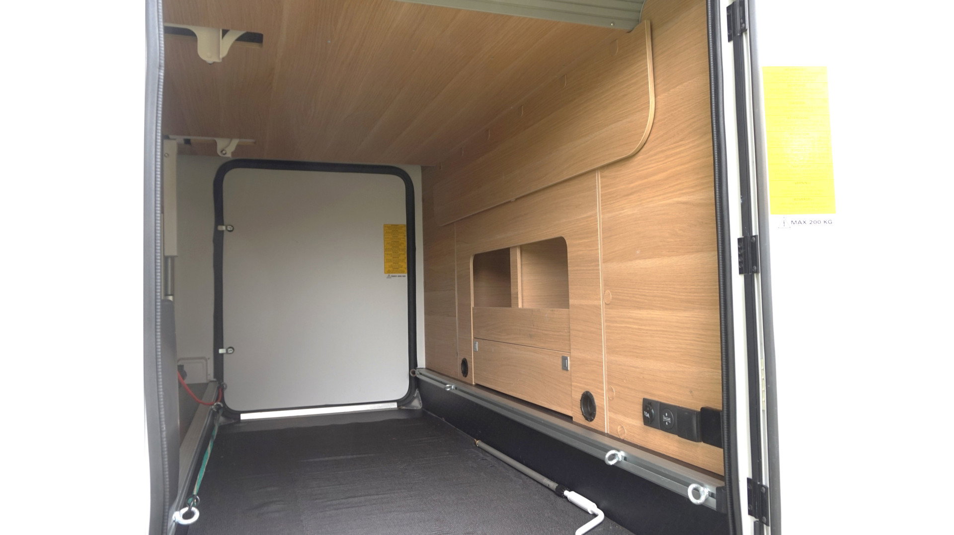 Adria MATRIX 670SC PLUS AUTOMAAT 141 pk Zonnepan. Electr. Fietsendrager / Hefbed 023 - foto 14