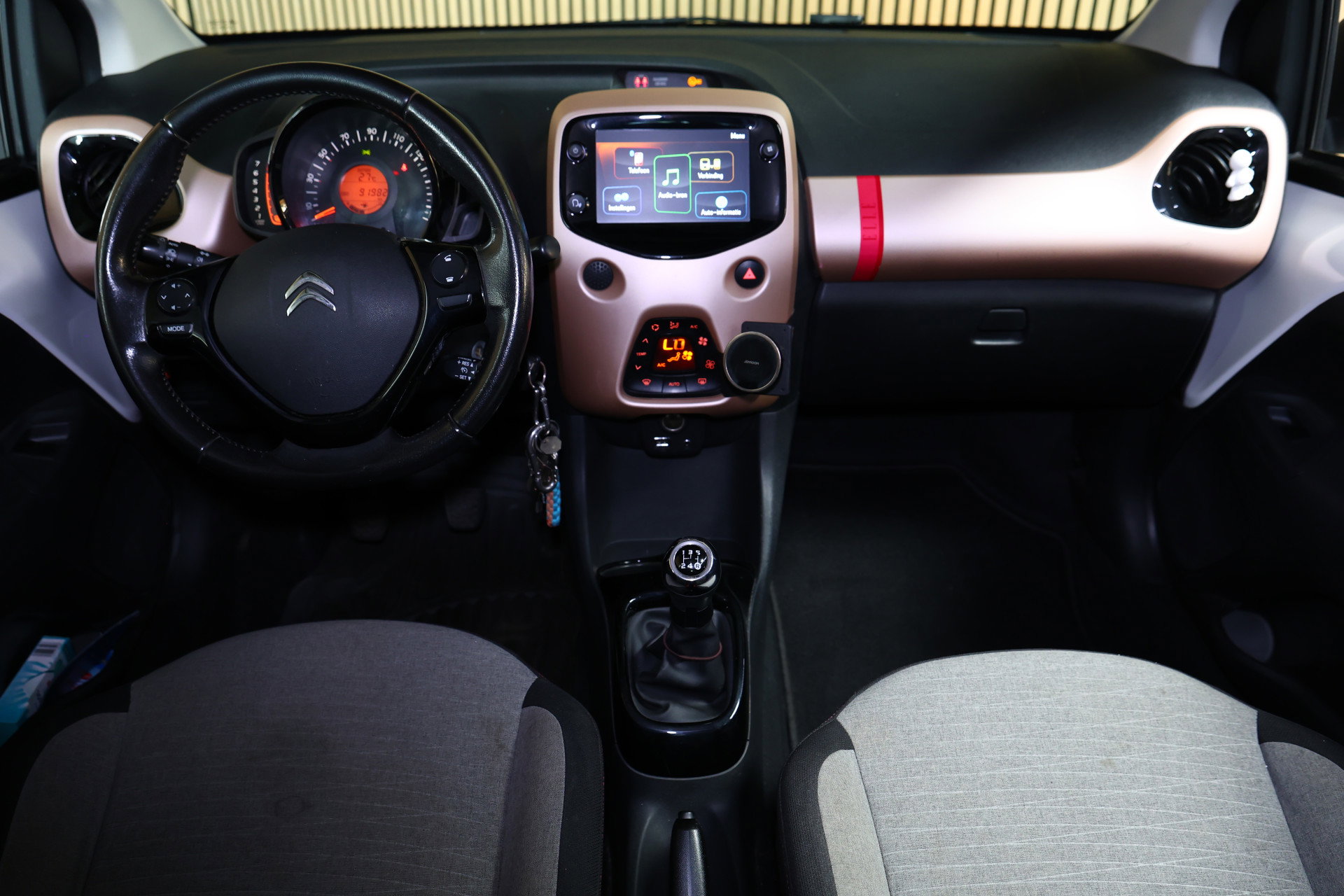 Citroën 1.0 VTi Elle AVM CARPLAY NAVI CLIMA CAMERA CRUISE BT 2018 - foto 28
