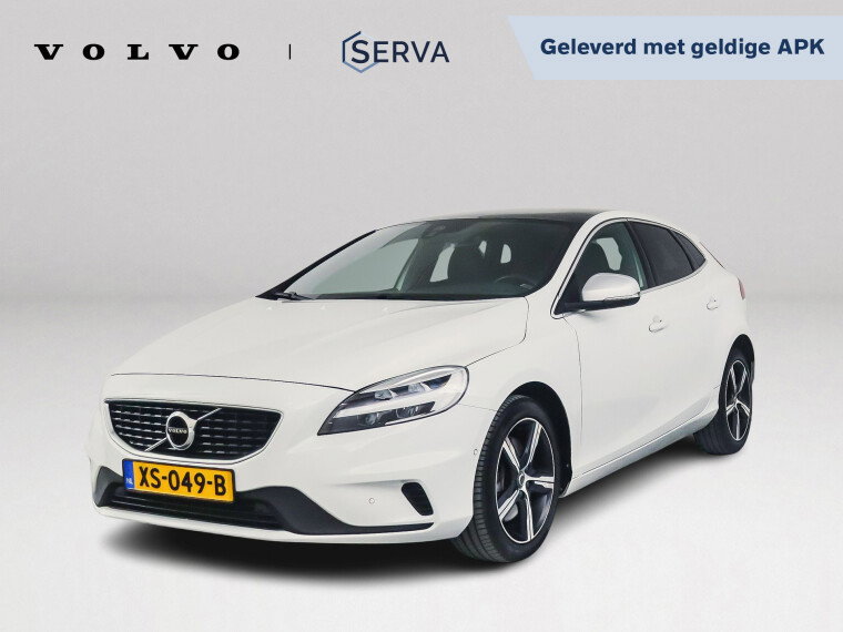Foto van Volvo V40 T3 Polar+ Sport | Panoramadak | Harman Kardon | Parkeercamera | Stoelverwarming