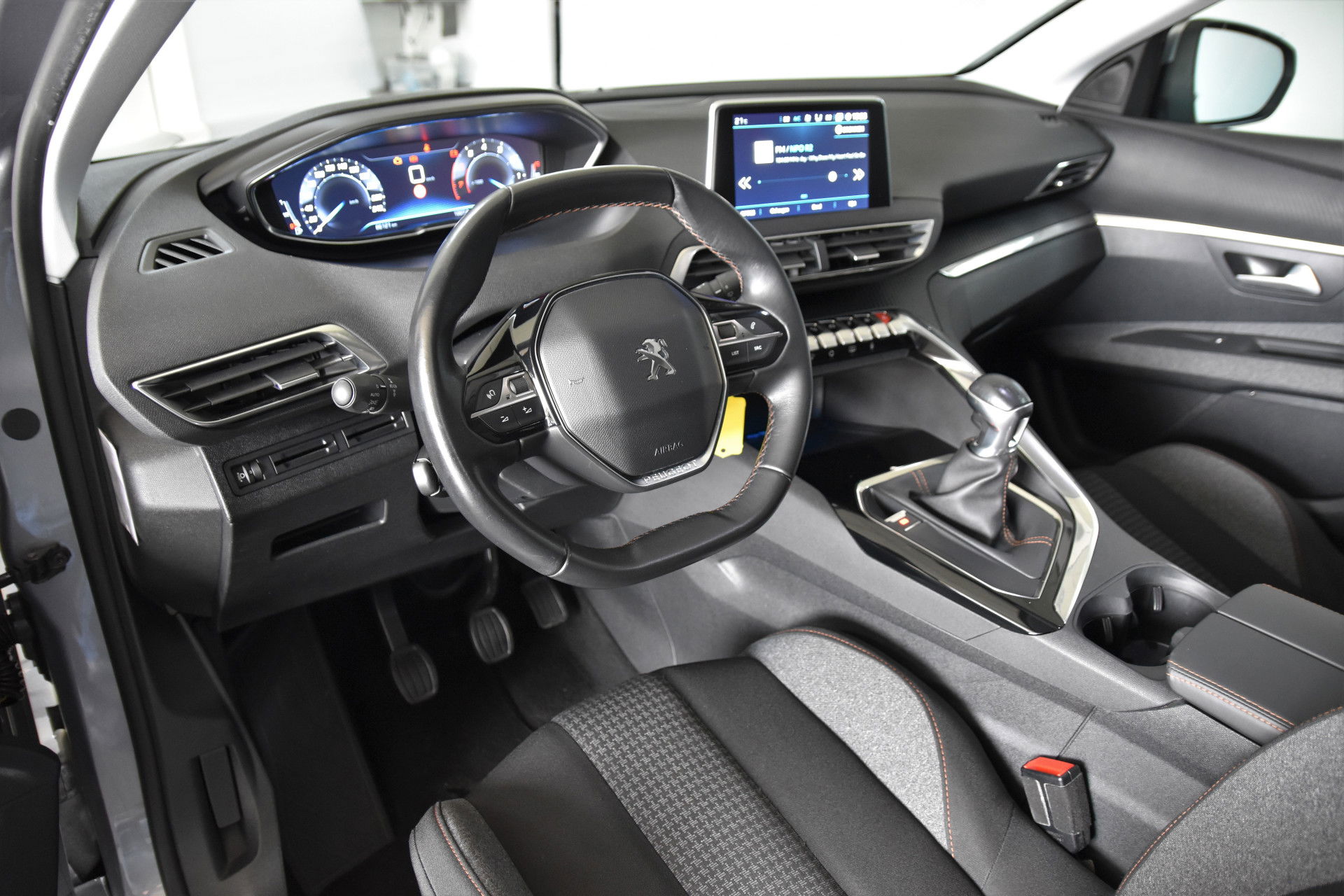 Peugeot - 3008