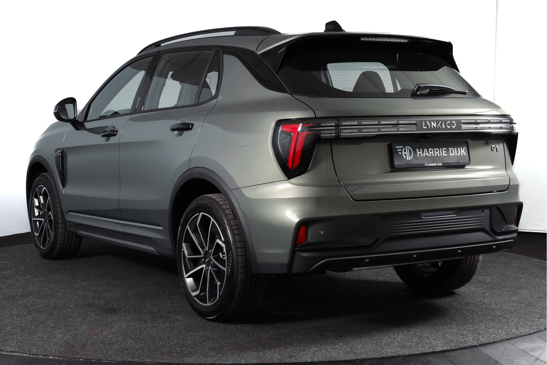 Lynk & Co - 01