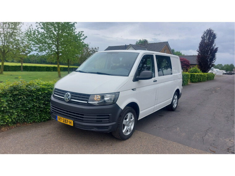 Foto van Volkswagen Transporter 2.0 TDI L1H1 Comfortline