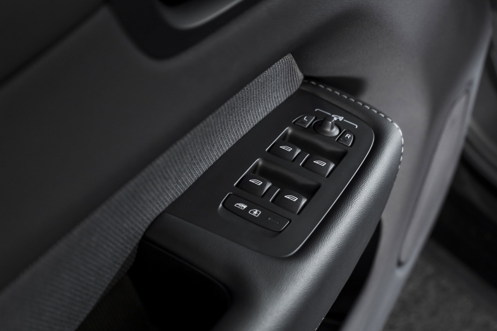Volvo - XC60