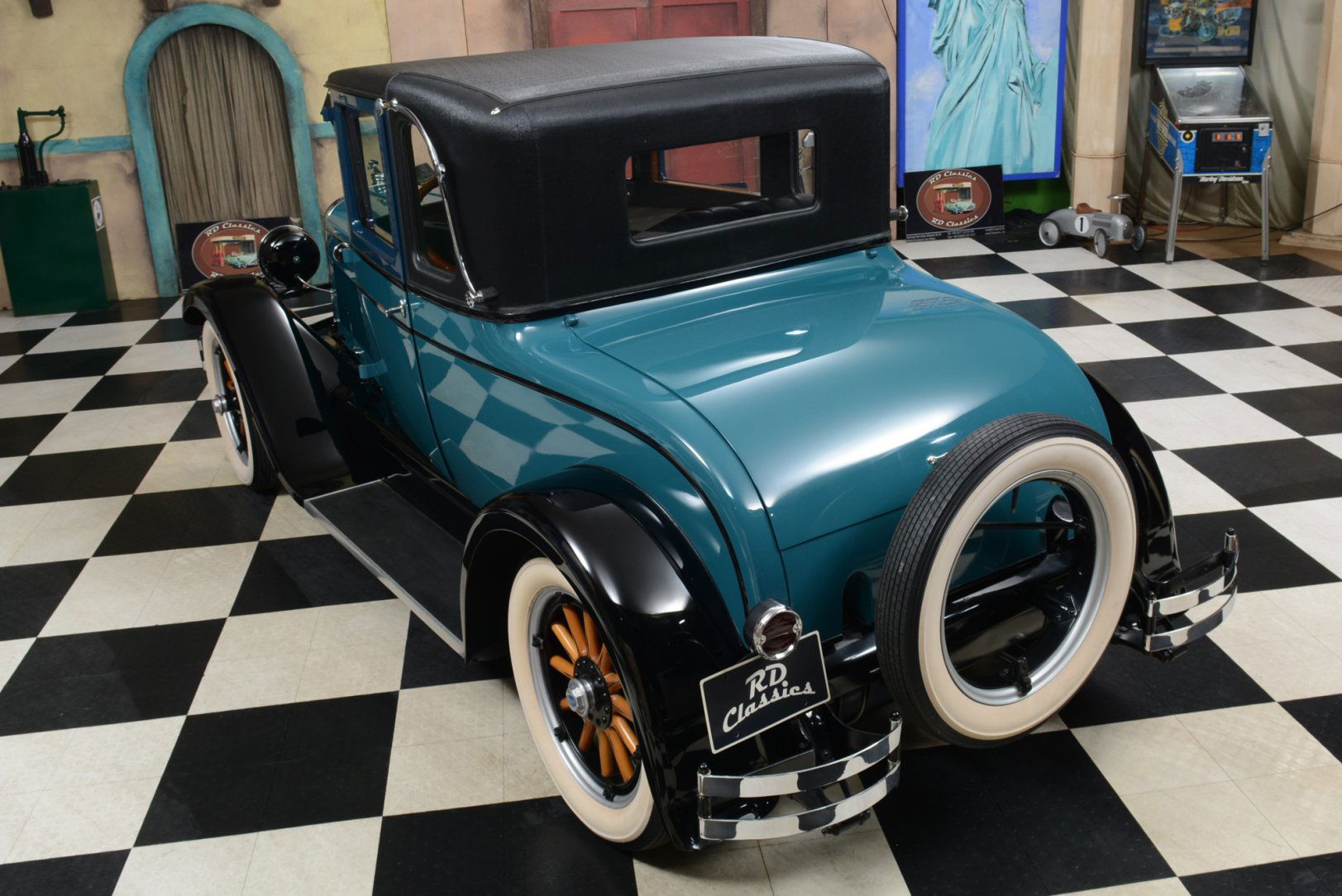 Oakland Coupe Greater Six – RD Classics