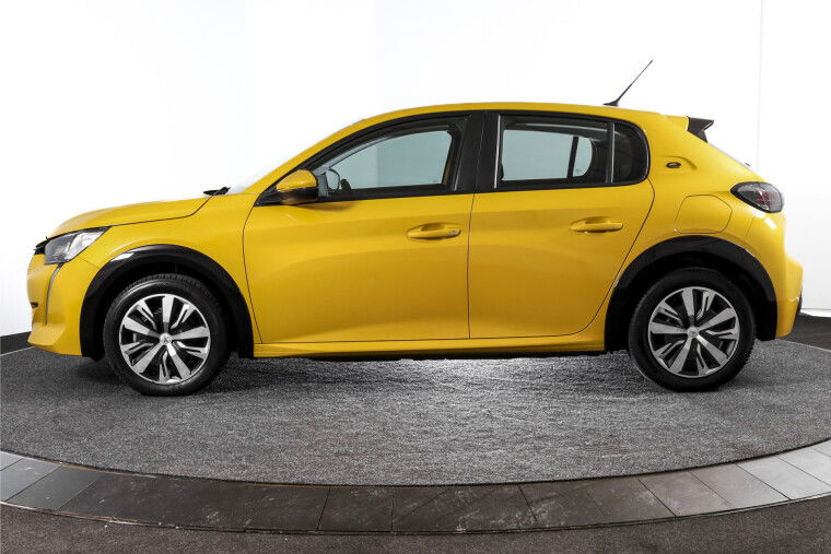 Peugeot - e-208