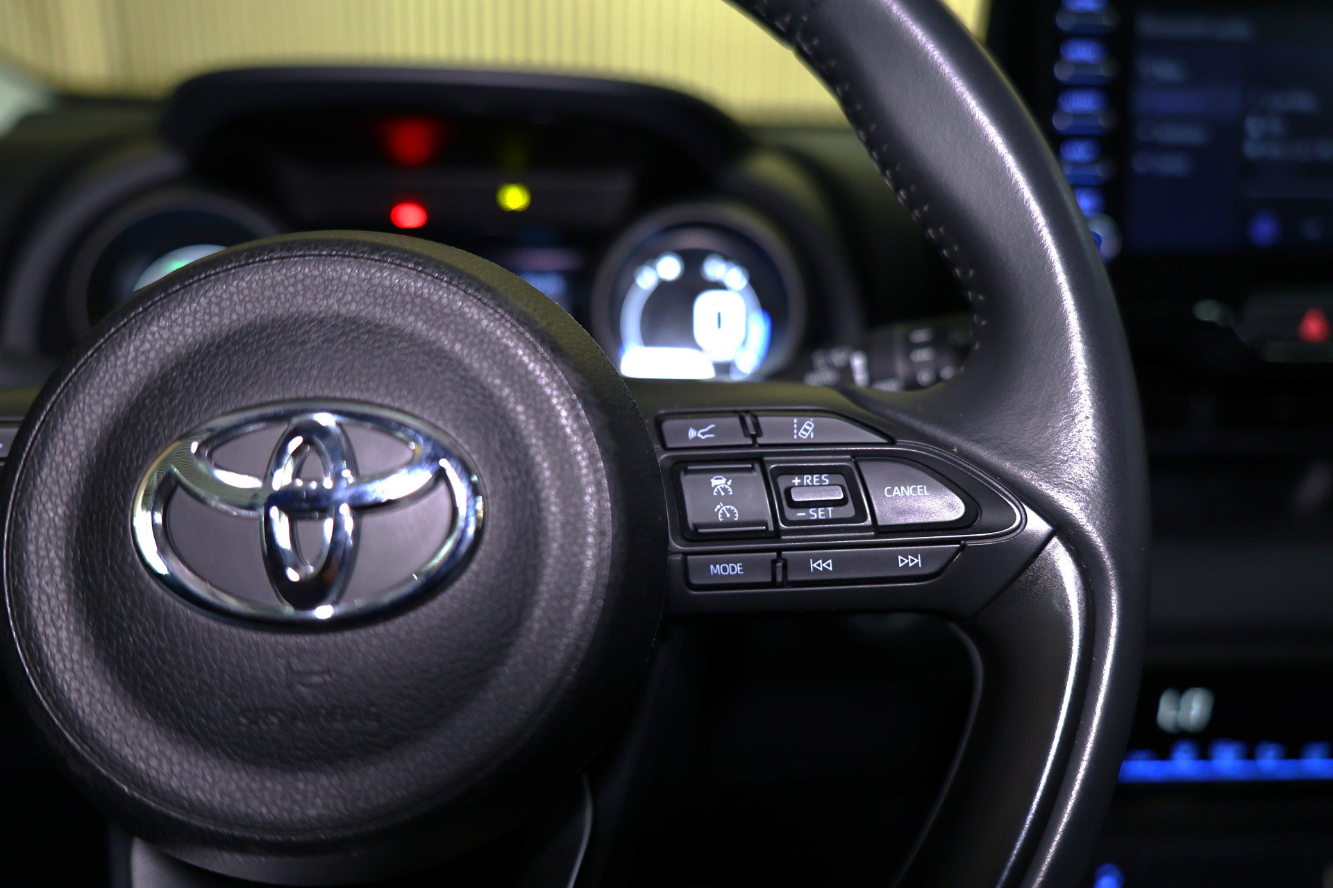 Toyota 1.5 Hybrid Business Plus AUTOM CLIMA CAMERA CRUISE CARPLAY LANE STOELVW '23 - foto 15