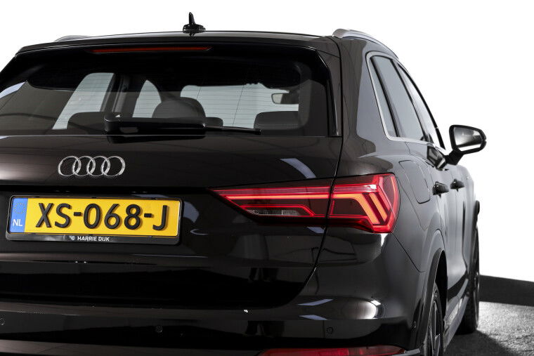 Audi - Q3