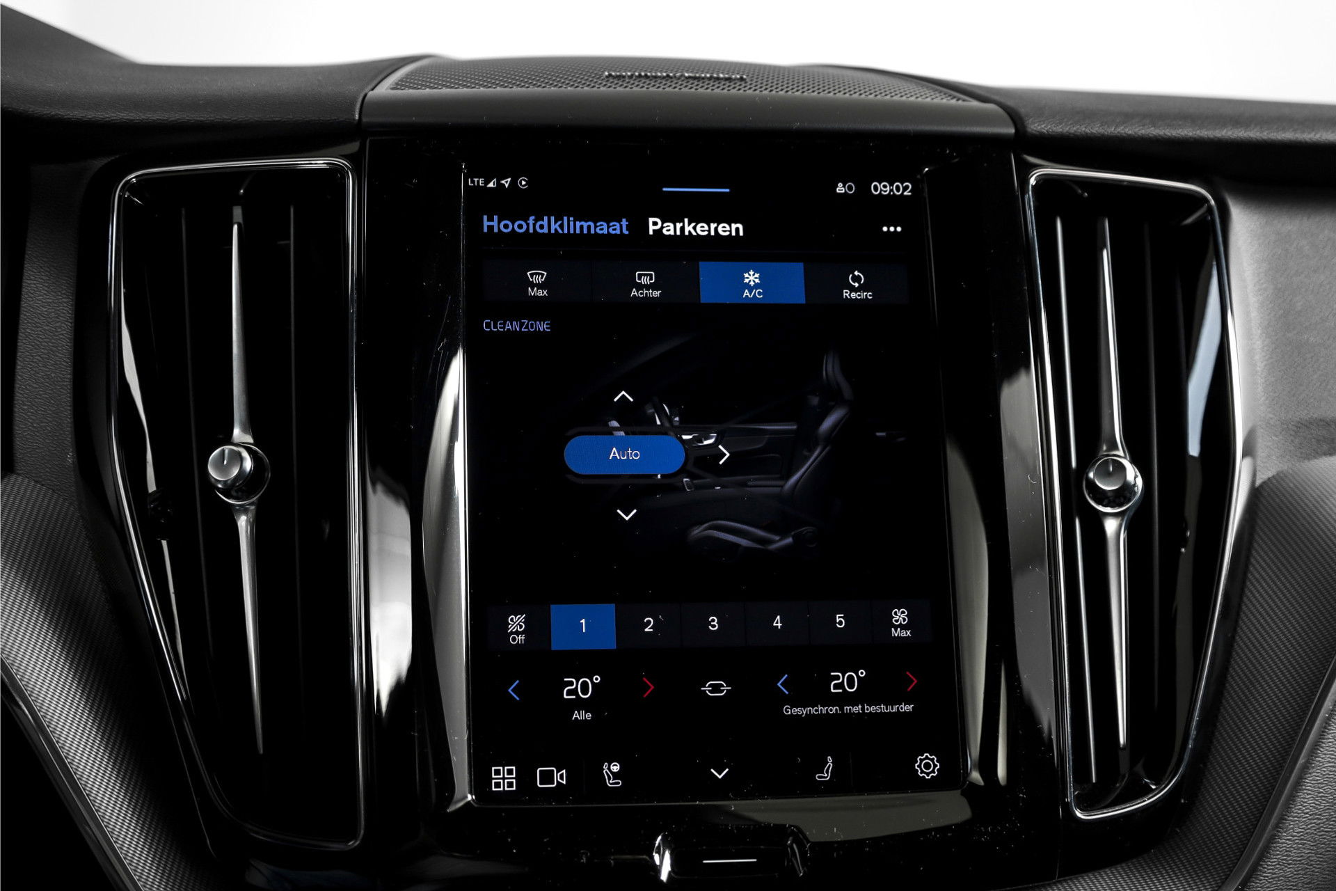 Volvo - XC60