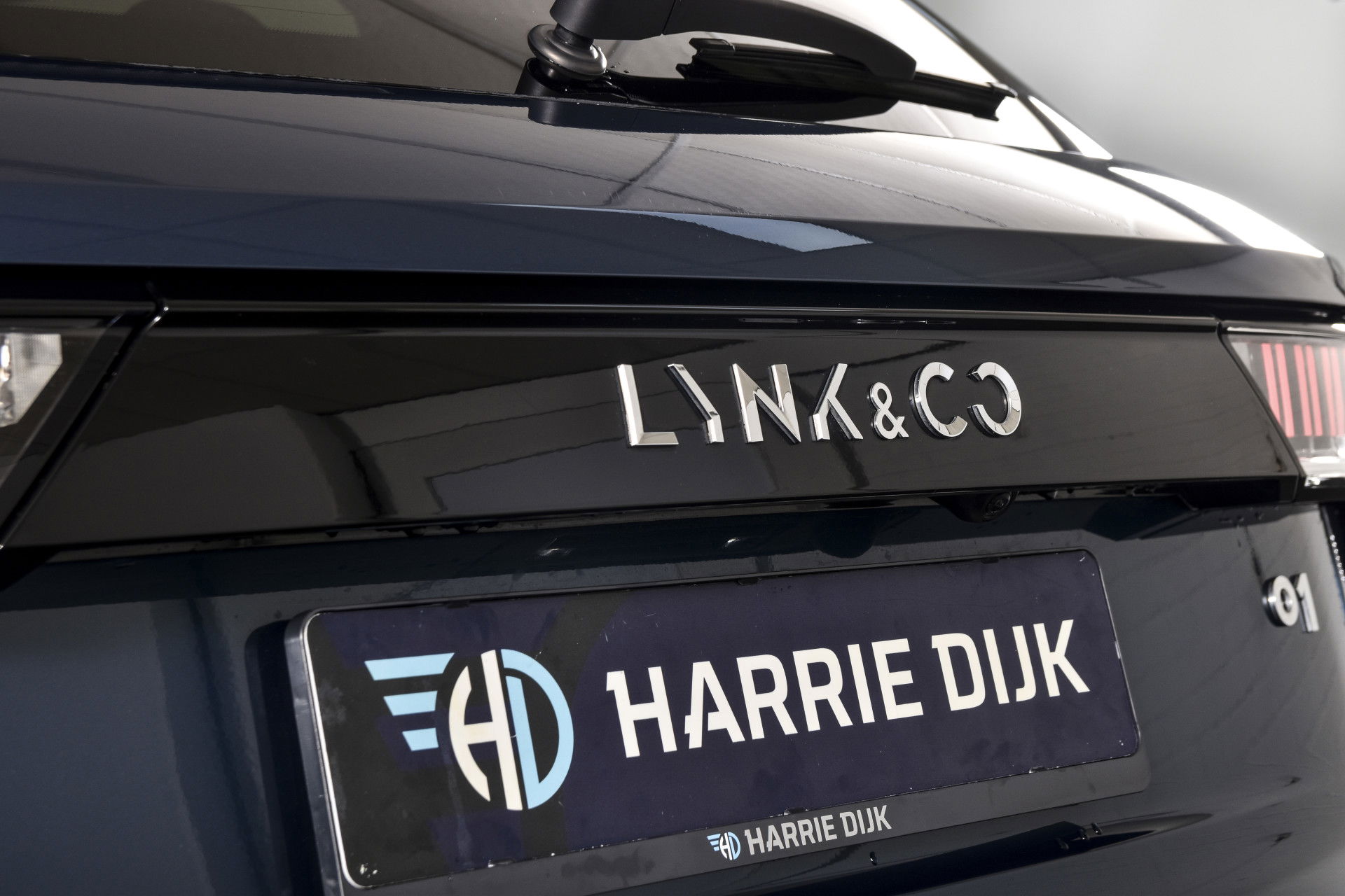 Lynk & Co - 01