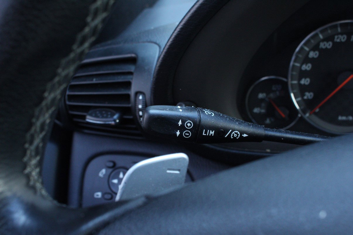 Mercedes-Benz 180 K. AUT XENON LEDER PANO BLEUT PDC '09 - foto 15